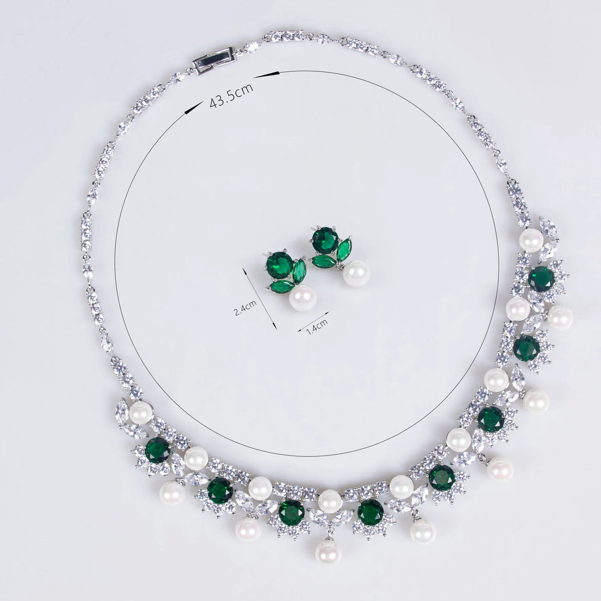 Glamorous Pearl Jewelry Set