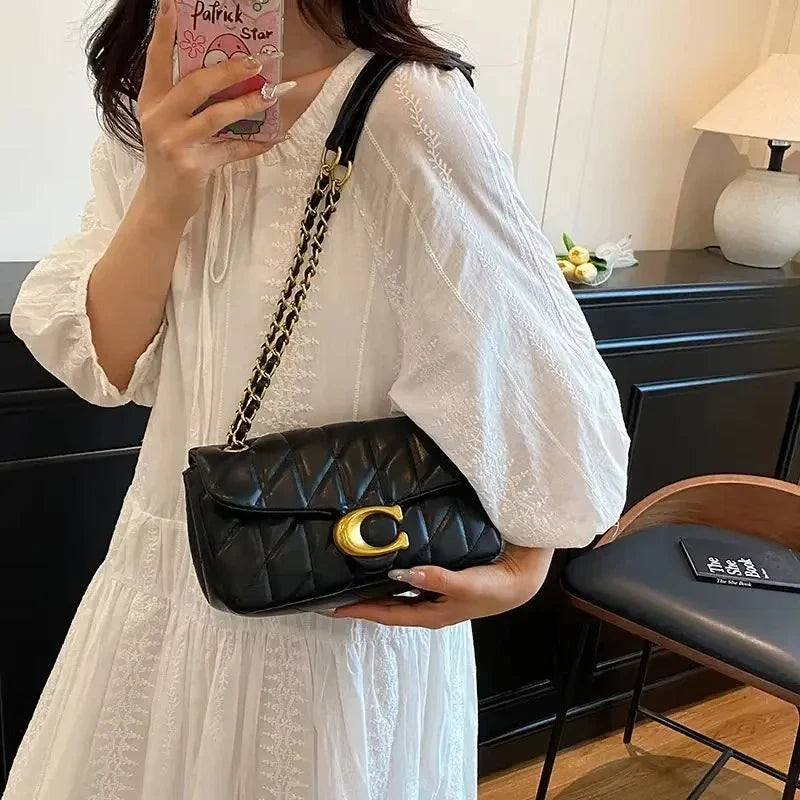 Chic Diamond Chain Shoulder Bag