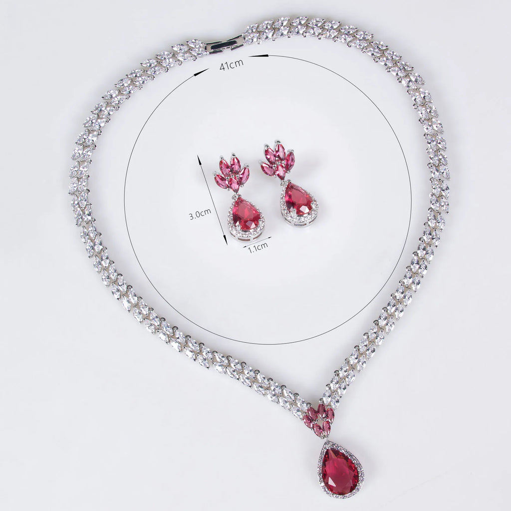 Elegant Teardrop Necklace Set