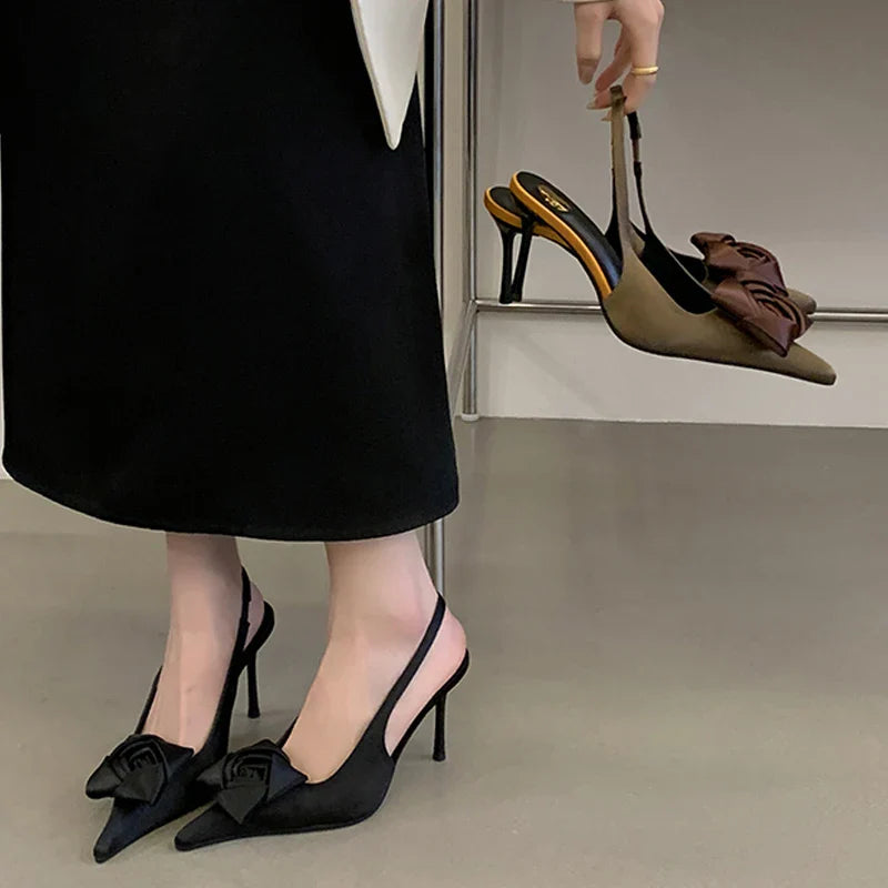Stylish Flower Pointed Heels