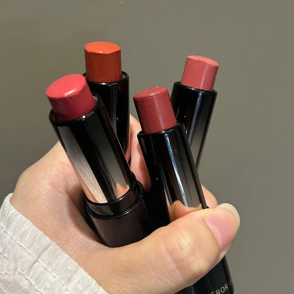 Chic Red-Brown Lip Gloss
