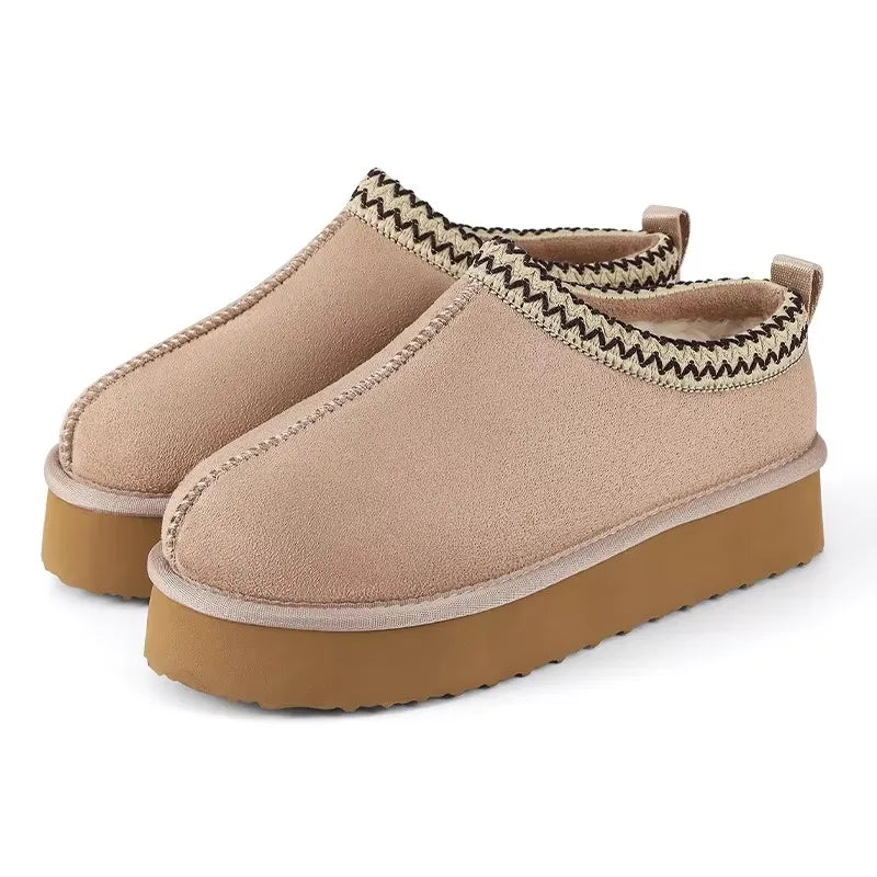 Cozy Women's Winter Boots – Neutral Tones