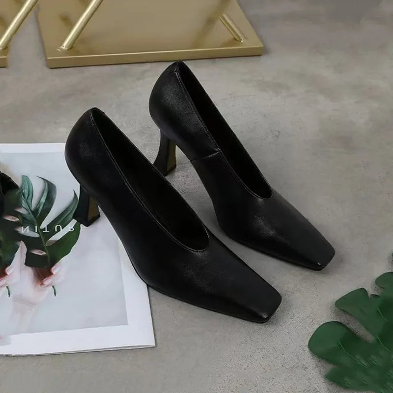 Elegant Women's Leather Pumps